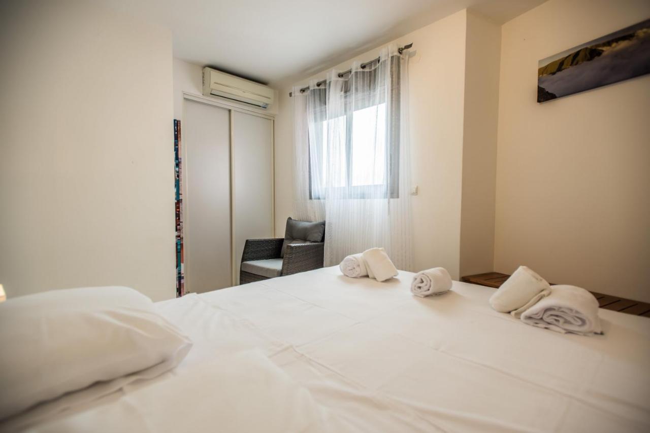 סן-פייר Appartement Le Paille En Queue מראה חיצוני תמונה